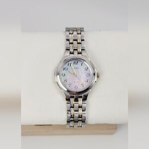 Seiko Solar Women’s Dress Watch | V181-0BR0 | Two-Tone Mother of Pearl MOP